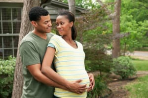     Black women are less likely to become pregnant through in vitro fertilization than other groups of women, but research suggests that you can increase you odds. (Photo: Blend Images/DreamPictures/Getty Images) 
